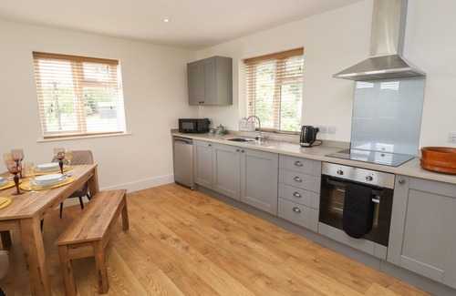 Louth Cottage | THE NEW BUILD, family friendly, with a garden in Louth