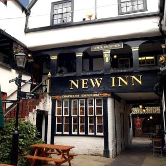 Gloucester Hotel | The New Inn by Roomsbooked