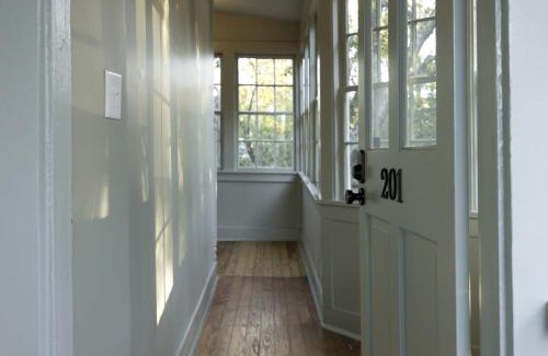 Harleston Village Bed & Breakfast | The Nicholas Veranda King Suite - Steps to King