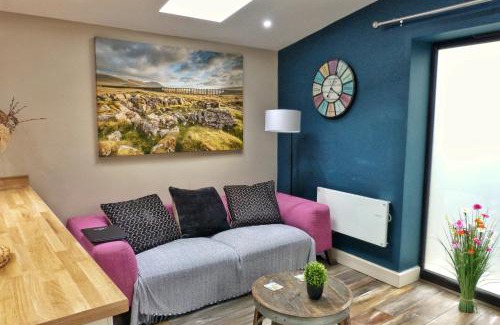 Ingleton House | The Nicky Nook Cosy Private Hideaway Heart of Village