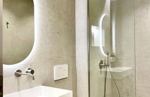 Zografos Hotel | THE NIXON Suite and Apartments Hotel