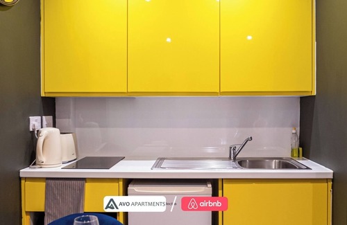 Sheffield Condo | The Noir Apartment Sheffield – APT 12