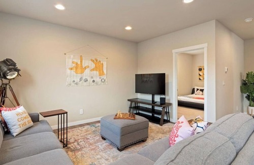Stadium District Apartment | The Nook - Cozy city living steps from Tacoma’s waterfront, dining, and culture.