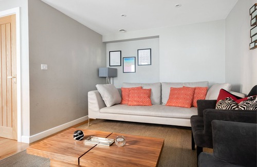 Paddington Villa | The Norfolk Maisonette - Lovely 4BDR Mews Home in Paddington