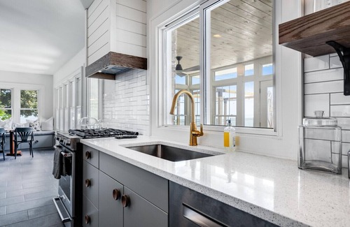 Kingsville Apartment | The North Shore Beach House - Your Luxury Waterfront Retreat!