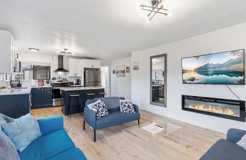Port Angeles House | The NW Olympic Retreat just minutes away from Olympic National Park PET FRIENDLY