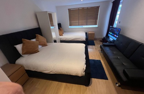 Docklands Apartment | The O2 Arena Excel London