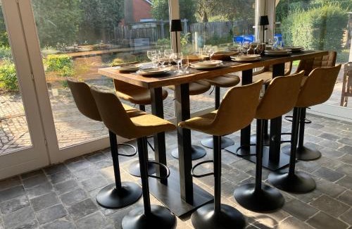 Meerle Villa | The Oak & Squirrel Villa