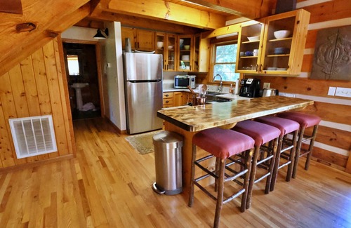 Cherokee Cabin | The Oakes: Pet Friendly near Harrah's and Polar Ex
