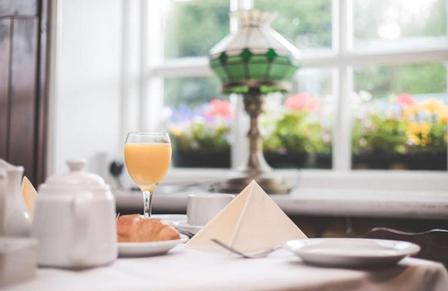 Burniston Hotel | The Oakwheel