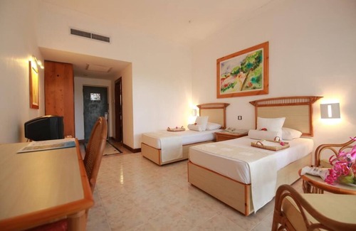Hambantota Hotel | The Oasis Ayurveda Beach Resort