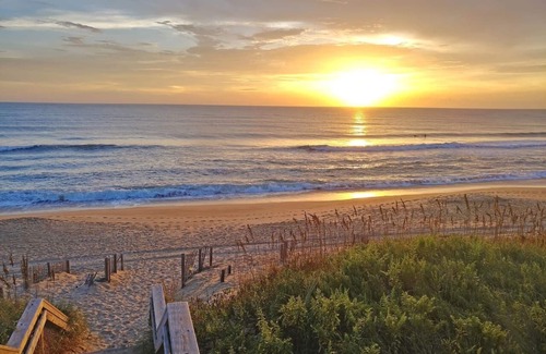 Kitty Hawk Apartment | The Oasis, Sauna, Two Person Jetted Tub, Beaches by The East Coast Host!