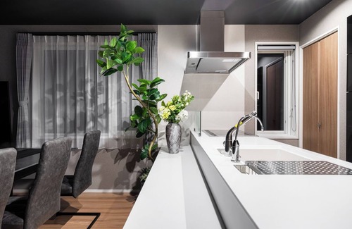 Chuo-ku House | THE OBSIDIAN