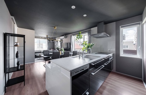 Chuo-ku House | THE OBSIDIAN