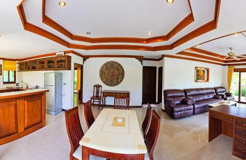 Hua Thanon Resort | the ocean resort samui
