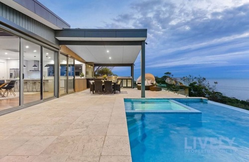 Mount Martha House | The Ocean's Edge, Luxury Entertainer with Views