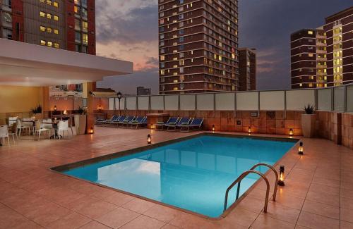 North Beach Apartment | The Oceanic 1 bedroom with Ocean views - Self-catering Apartment