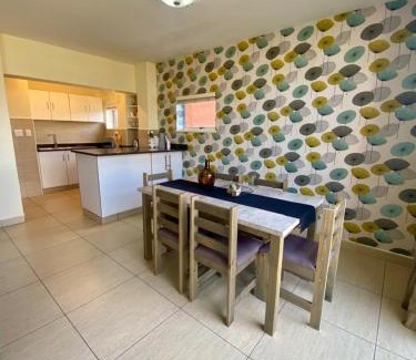 North Beach Apartment | The Oceanic 2 Bedroom with Ocean View - Self Catering Apartment