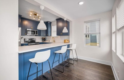 North End Apartment | The Octopus House: Stylish 2BR Getaway - Sleeps 6