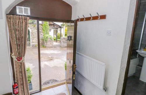 Lindale House | The Old Apple Barn