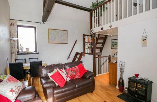 Lindale House | The Old Apple Barn