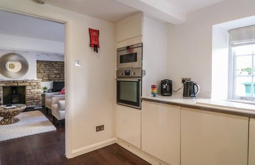 Barrowden Cottage | THE OLD BAKEHOUSE, family friendly, with open fire in Barrowden