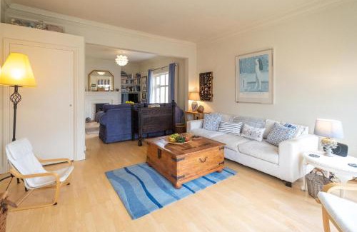 Aldeburgh House | The Old Bakery - Aldeburgh Coastal Cottages