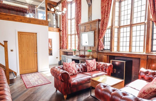Corwen Cottage | THE OLD BANK, pet friendly, character holiday cottage in Corwen
