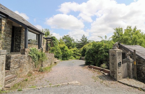 Ciliau-Aeron Cottage | THE OLD BARN, pet friendly, with open fire in Aberaeron