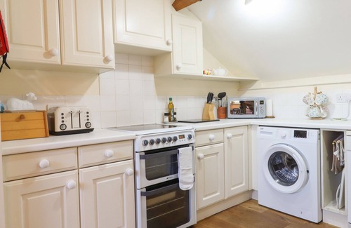 Colyton Cottage | THE OLD BARN, pet friendly, with open fire in Colyton