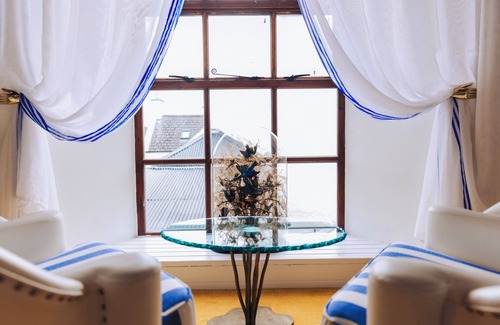 Halistra House | The Old Church. Three bedroom property with sea views and luxurious interiors.