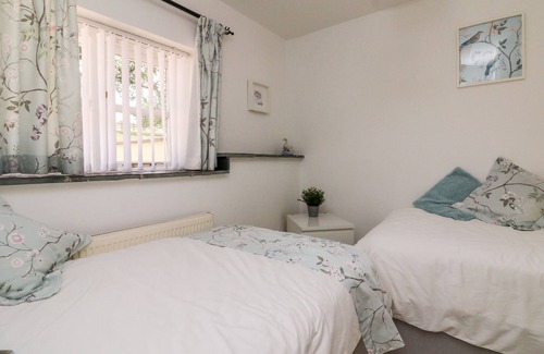 Broadwoodkelly Cottage | THE OLD DAIRY, family friendly, with pool in Winkleigh