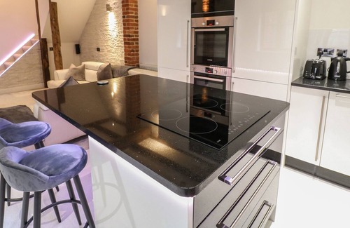 Ashbourne Cottage | THE OLD DAIRY HOUSE, pet friendly, with a garden in Ashbourne