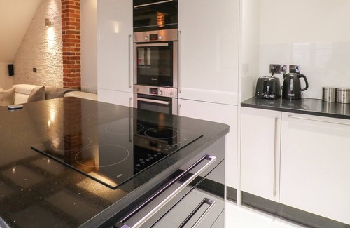 Ashbourne Cottage | THE OLD DAIRY HOUSE, pet friendly, with a garden in Ashbourne