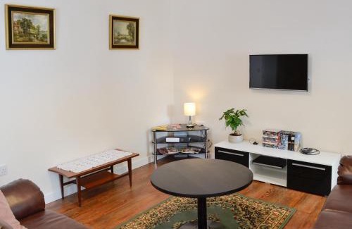 Broadwindsor House | The Old Engine House