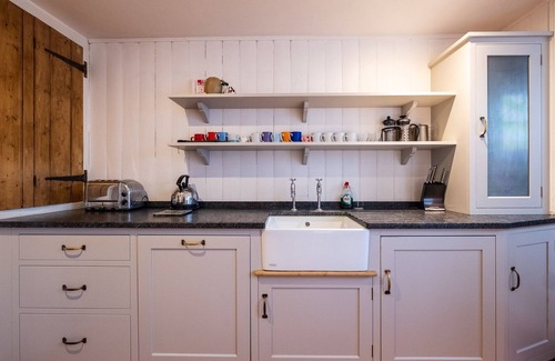 Aldeburgh Apartment | The Old Gordon House - sleeps 6 guests in 3 bedrooms