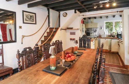 Hamble-le-Rice House | THE OLD HOUSE, pet friendly, character holiday cottage in Hamble