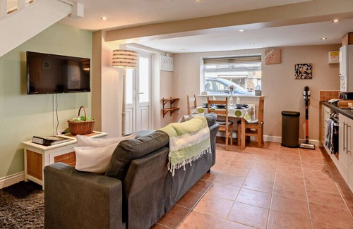 Great Ryburgh House | The Old Malt Store - Two Bedroom House, Sleeps 3
