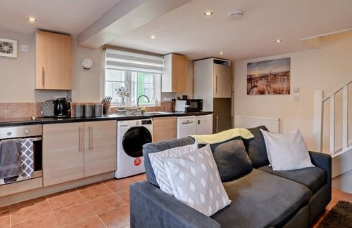 Great Ryburgh House | The Old Malt Store - Two Bedroom House, Sleeps 3