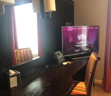 Dunstable Hotel | The Old Palace Lodge