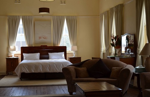 Parkes Bed & Breakfast | The Old Parkes Convent
