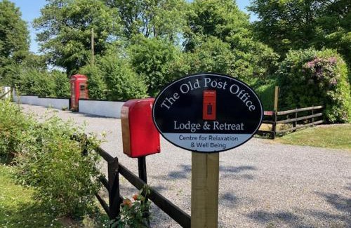 Enniskillen House | The Old Post Office Lodge
