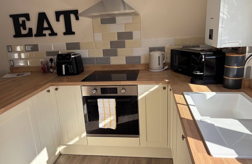 Axbridge House | The Old Posthouse Barn nCosy one bedroom Barn conversion