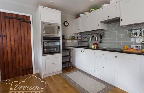 Weymouth Cottage | The Old Reading Room