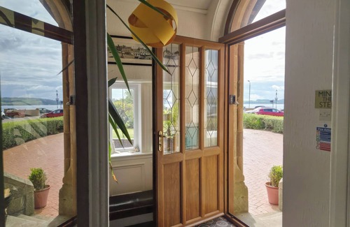 Largs Cottage | THE OLD RECTORY, family friendly, character holiday cottage in Largs