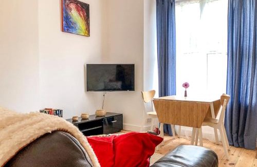 Jacobstow Apartment | THE OLD RECTORY SOUTHCOTT APARTMENT in Jacobstow 10 mins to Widemouth bay and Crackington Haven,15 mins Bude,20 mins tintagel, 27 mins Port Issac