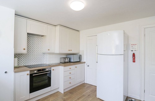 Longborough House | THE OLD SCHOOL HOUSE, pet friendly in Stow-On-The-Wold