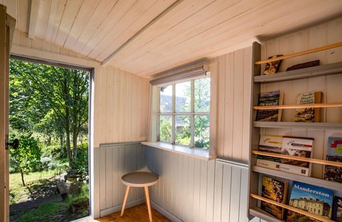 Hume Cottage | The Old School, Hume - sleeping 4 guests in 2 bedrooms