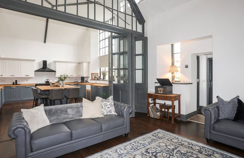 Conwy House | THE OLD SCHOOL, pet friendly, luxury holiday cottage in Conwy