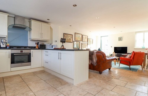 Charlestown Cottage | THE OLD SMOKEHOUSE, pet friendly, with a garden in Charlestown